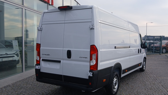 Citroën Jumper Furgon 35 L4H2 2.2 BlueHDi 180k 6.4 BVM6