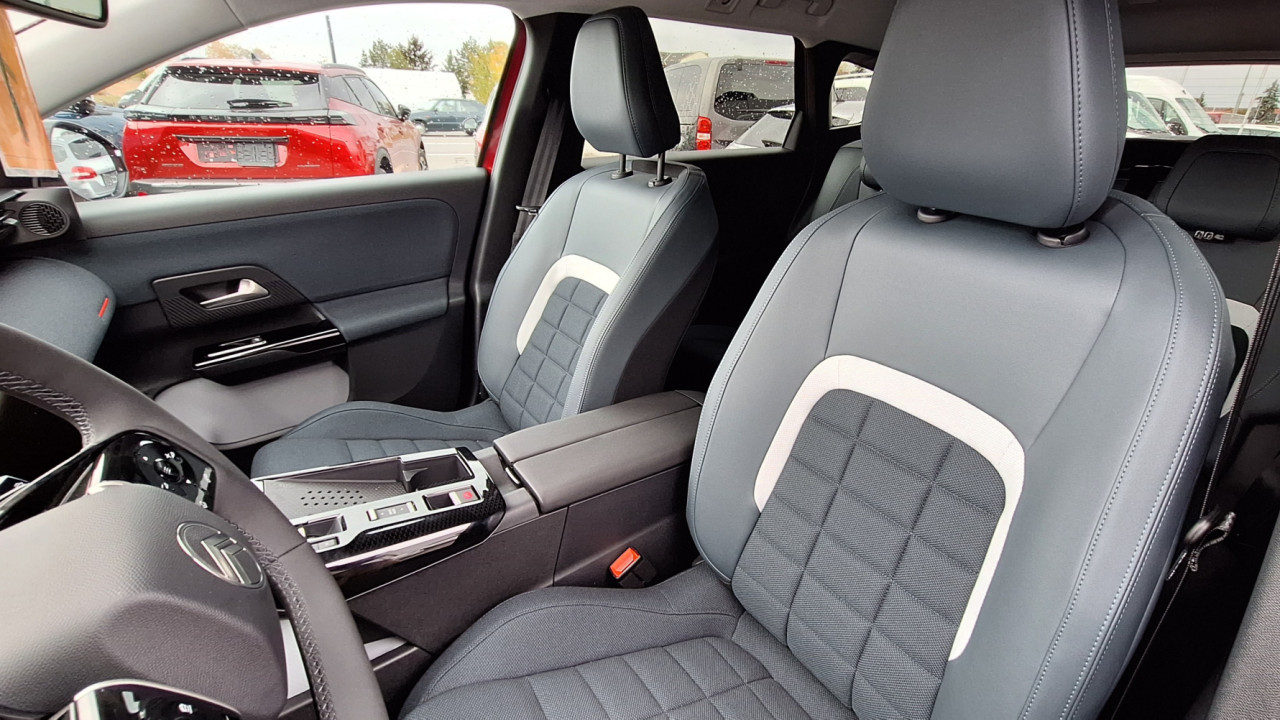 CITROËN PLUS Hybrid 145k ë-DCT6